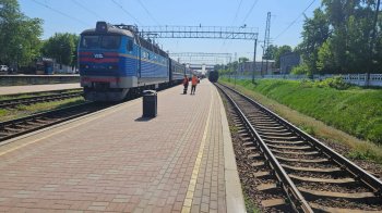 Укрзалізниця закрила продаж квитків: що сталося та коли їх повернуть