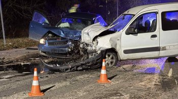 Через лобову ДТП у Львові троє людей потрапили до лікарні