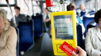 У перший день запровадження е-квитка дохід львівських перевізників зріс наполовину