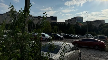 Ділянку під багаторівневий паркінг на Сихові за 4,5 млн грн передали в оренду будфірмі