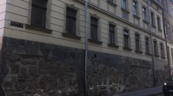 Будинок № 2 на вул. Сніжній