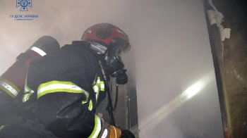 У Золочівському районі горів дерев’яний будинок, загинула літня жінка