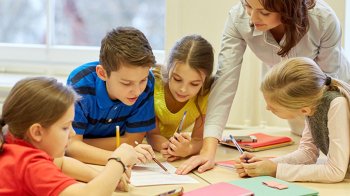 Гончарство та французька мова: у Львові відкрили новий клуб дитячої творчості