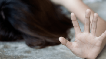 На Київщині поліцейський зґвалтував 10-річну дівчинку