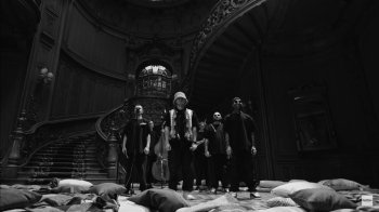 Гурт Kalush зняв кліп у львівському Будинку вчених