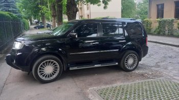 Поліція у Львові знайшла водія, який збив велосипедиста і втік