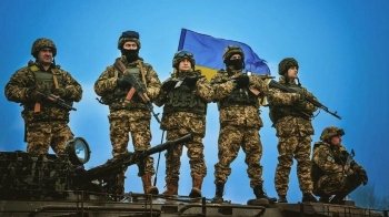 Горить палає техніка ворожа: бійці зі Львівщини знищили російську розвідувальну машину