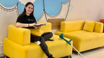 У Львові лікарі подовжили ногу 17-річній дівчині