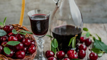 Секрети домашньої наливки з вишень: рецепти з горілкою і без