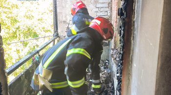 У львівській багатоповерхівці спалахнула пожежа через необережне куріння: власник квартири в лікарні