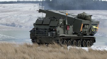 Британія надасть Україні далекобійні ракетні системи M270
