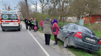На Львівщині водій автівки збив літню жінку
