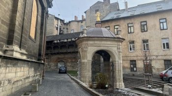 У Львові завершили реставрацію старовинної ротонди в Бернардинському дворику
