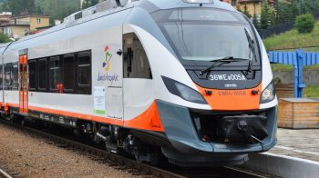 На залізничній колії, що з’єднує Польщу та Україну, розпочато ремонт: деталі