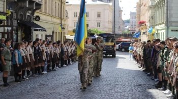 Мати полеглого Артемія Димида заспівала останню колискову синові