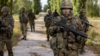 Святослав Вакарчук разом з Максимом Козицьким відвідали воїнів у госпіталі на Львівщині