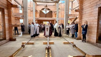 У Львові зводять новий дерев’яний храм