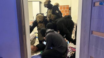 Ліквідовано масштабний міжнародний канал постачання та збуту наркотиків.