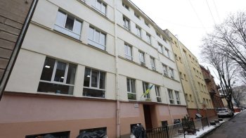 У Львові відновив роботу ліцей зруйнований російською ракетою