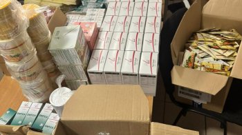 Львівські митники виявили контрабанду косметики, одягу і добавок на 700 тисяч гривень