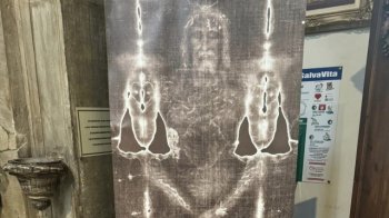 На Закарпаття привезуть копію Туринської плащаниці.