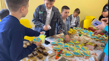 Гімназисти зі Стрийщини зібрали гроші для армії