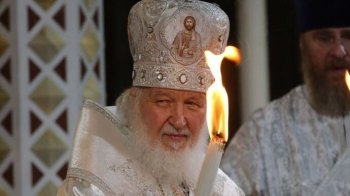 Патріарх кіріл посміхається