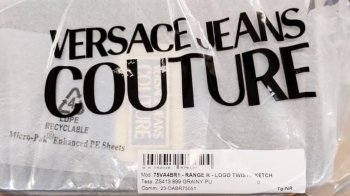 Мешканець Львівщини спробував ввезти одяг на мільйон як гуманітарку для благодійного фонду