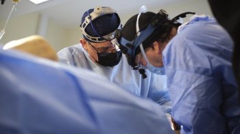 Польський хірург приїде до Львова безкоштовно проводити операції дітям