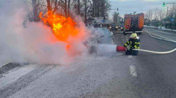 На дорозі у Львівському районі на ходу загорівся автомобіль