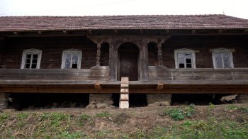 Унікальна знахідка : історія про переїзд та відновлення старовинної бойківської хати