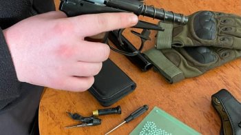 У Трускавці десятикласник приніс до школи пістолет для хизування