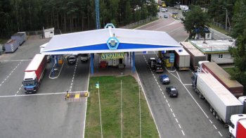 На західному кордоні без змін: лише на двох пунктах пропуску з Польщею немає черг з авто