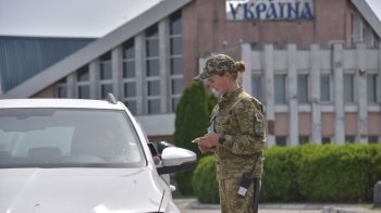 Ситуація на кордонах: за минулу добу з України виїхали 38 тисяч осіб