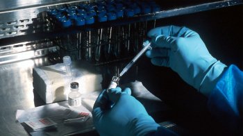 У Львові збирають мільйон гривень на аналізи для онкохворих дітей