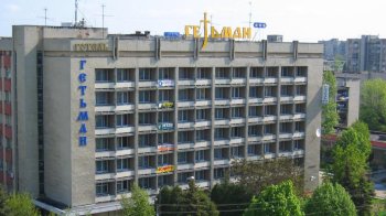 Готель «Гетьман» у Львові не знесуть: що планують збудувати поруч