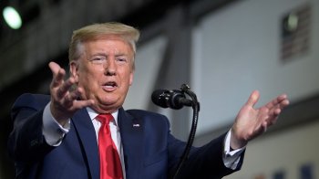 Трам. Фото - Білий Дім