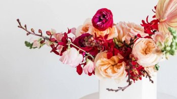 Ваза із квітами