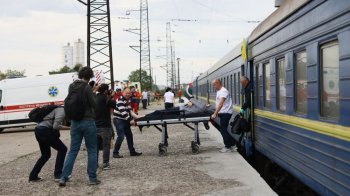 До Львова прибув медичний потяг з важкопораненими цивільними