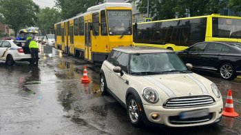 Водійку Mini Cooper судили за наїзд на жінку з 5-річним сином на переході у Львові