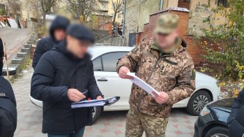 У Львові спільників помічника депутата облради судили за переправу ухилянтів