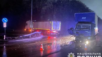 Аварія на трасі Київ-Чоп