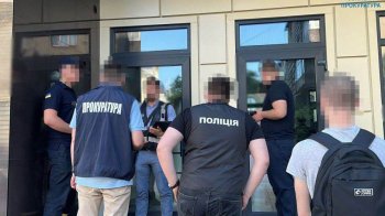 Вимагав 30 тисяч гривень: посадовця львівського вишу затримали на хабарі