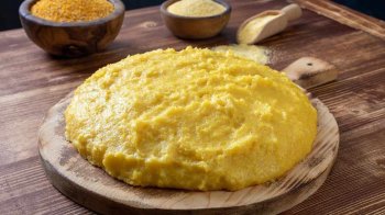 Рецепт мамалиги з кукурудзяної крупи: традиційна українська страва