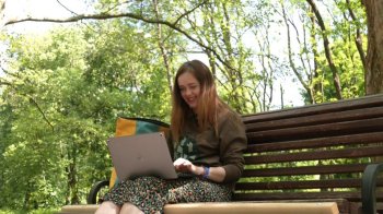 «Для галичан-початківців»: переселенка з Харкова пише у Львові посібник