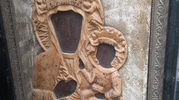 На Львівщині намагалися вивезти за кордон ікону та старовинні монети