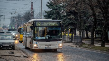 У Львові тимчасово скасували пересадковий квиток і видачу пільгових “ЛеоКарт”