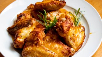 Рецепт курячих крилець у духовці
