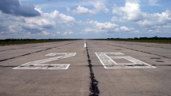 Суд скасував незаконну приватизацію злітної смуги під Львовом