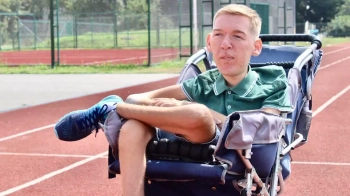 Змінили підозру і невдовзі оберуть запобіжний захід: львів’янин Назарій Гусаков повернувся в Україну